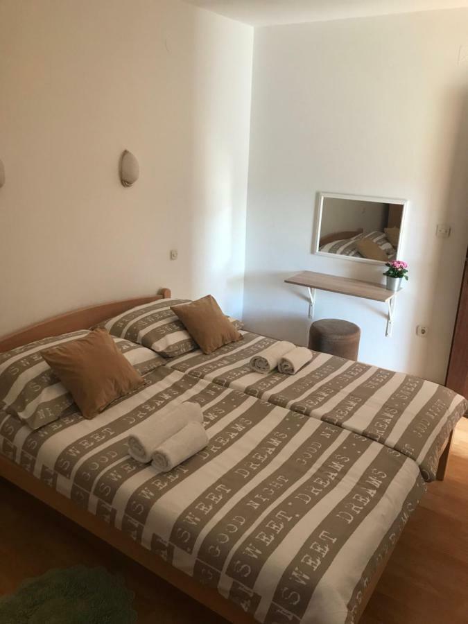 Apartments Lena Baška Екстериор снимка