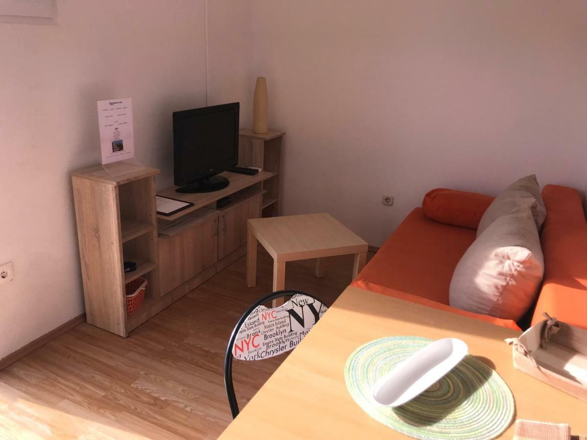 Apartments Lena Baška Екстериор снимка