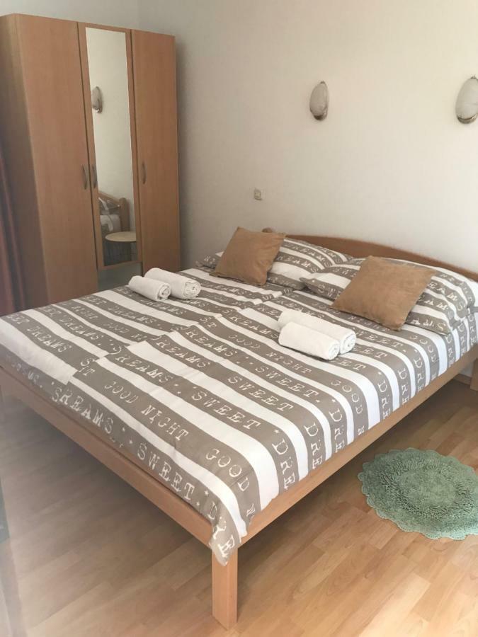 Apartments Lena Baška Екстериор снимка
